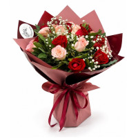 Bouquet of 19 bright short mixed roses